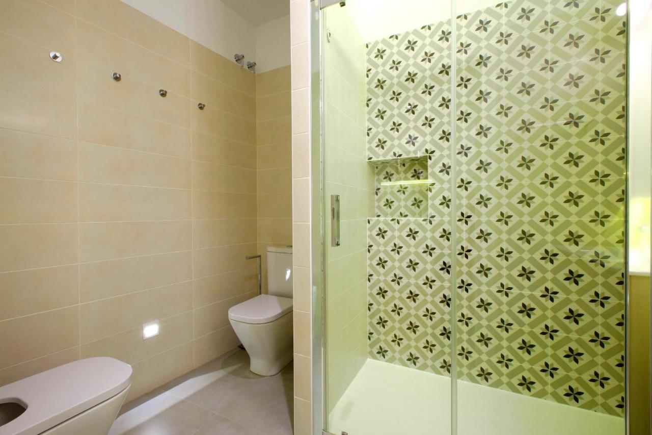 Prado Suite Madrid Exterior photo