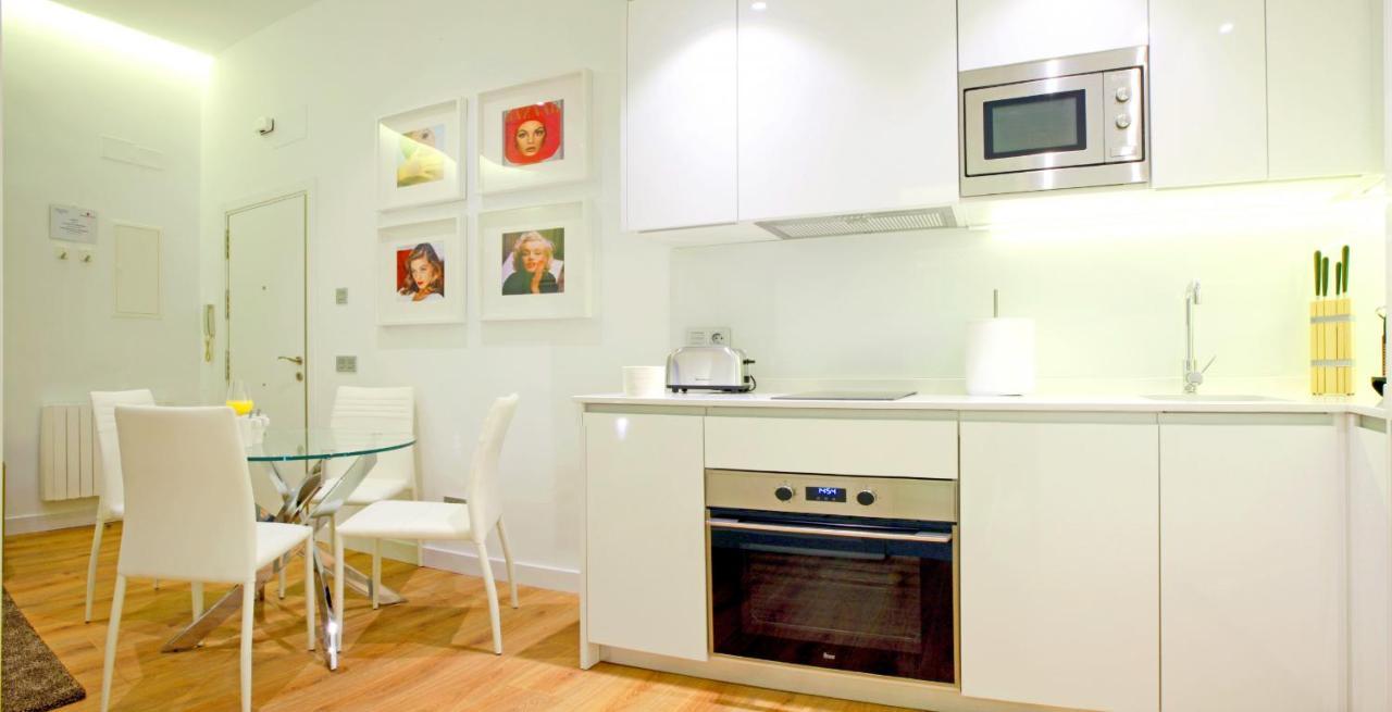 Prado Suite Madrid Exterior photo