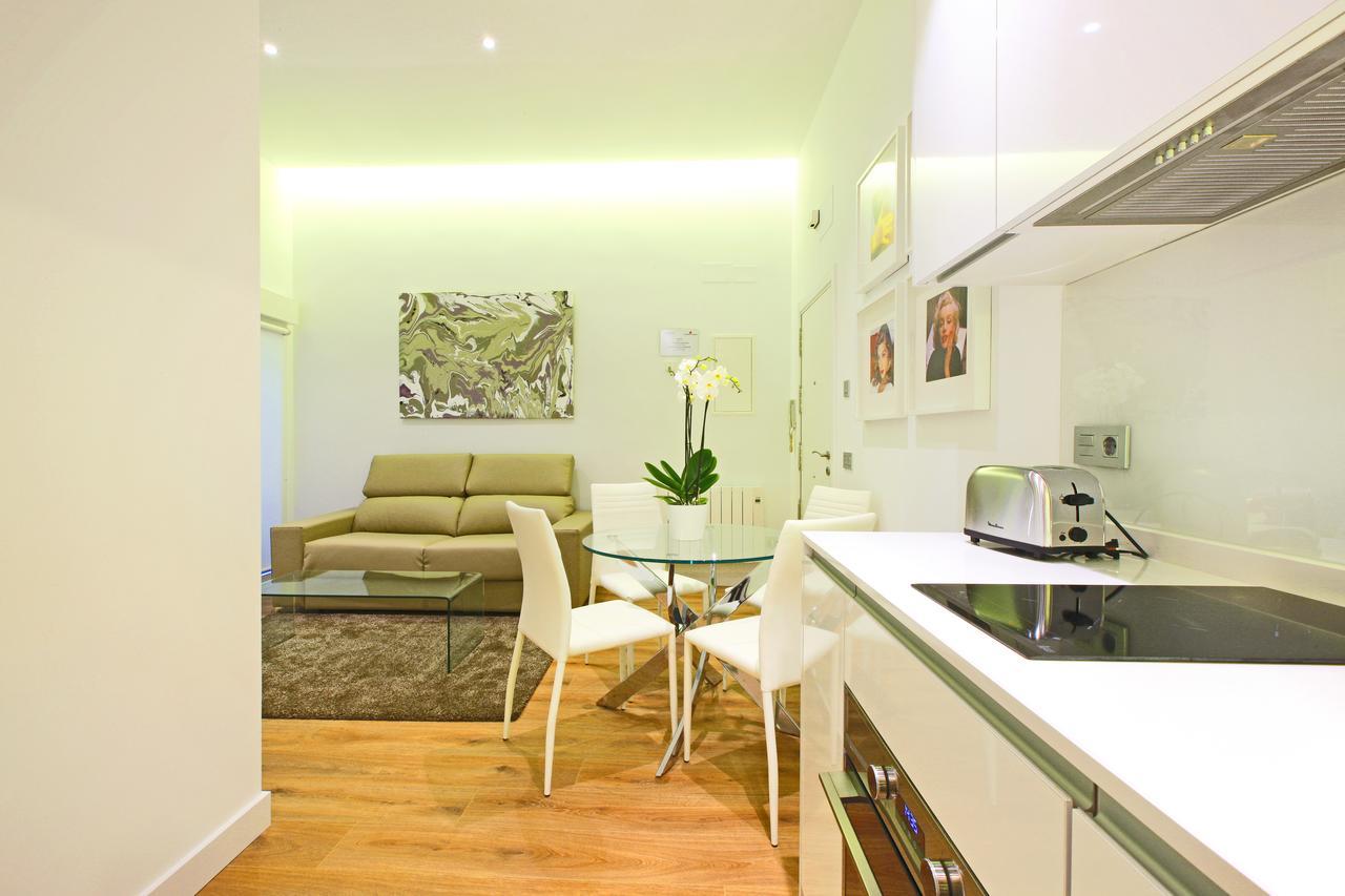 Prado Suite Madrid Exterior photo